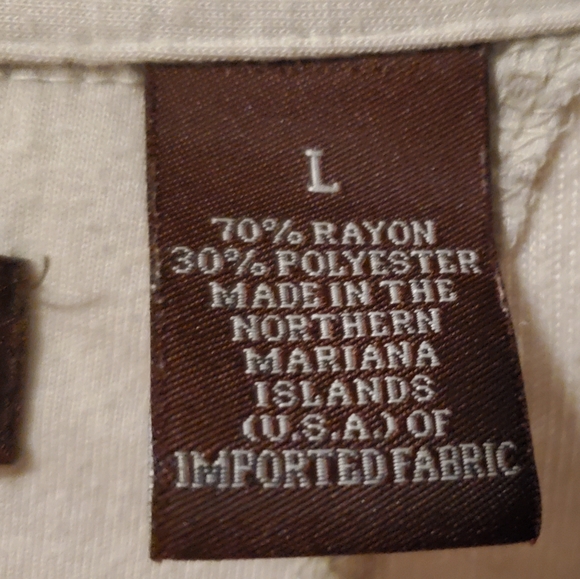 Perry Ellis tan colored Polo shirt w/ button up neck - Large - Picture 4 of 4